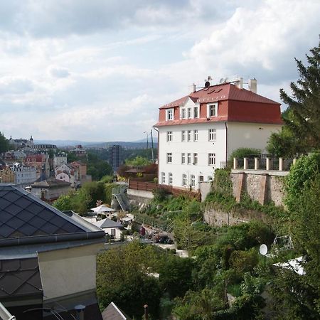 Karlovy Vary, Dum U Mari Magdaleny - 100 M Od Vridla Bagian luar foto